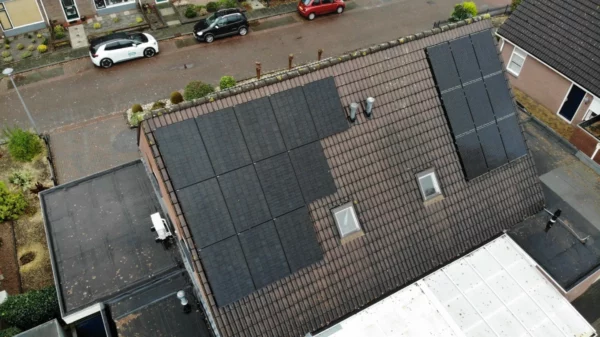 Zonnepanelen in nieuwe pekela